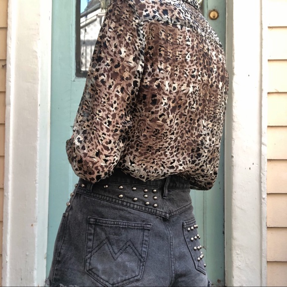 Vintage semi sheer leopard blouse - Picture 8 of 8